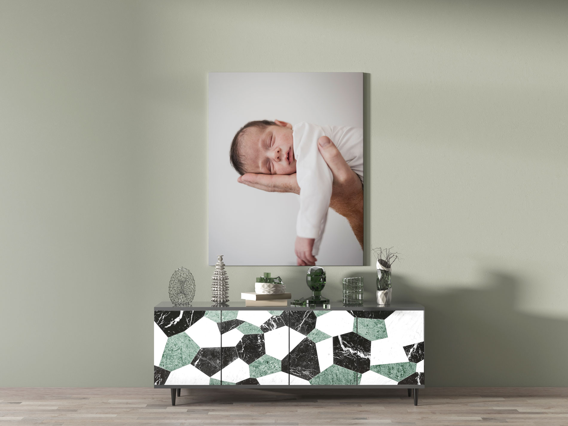 Canvas - Portrait image 1